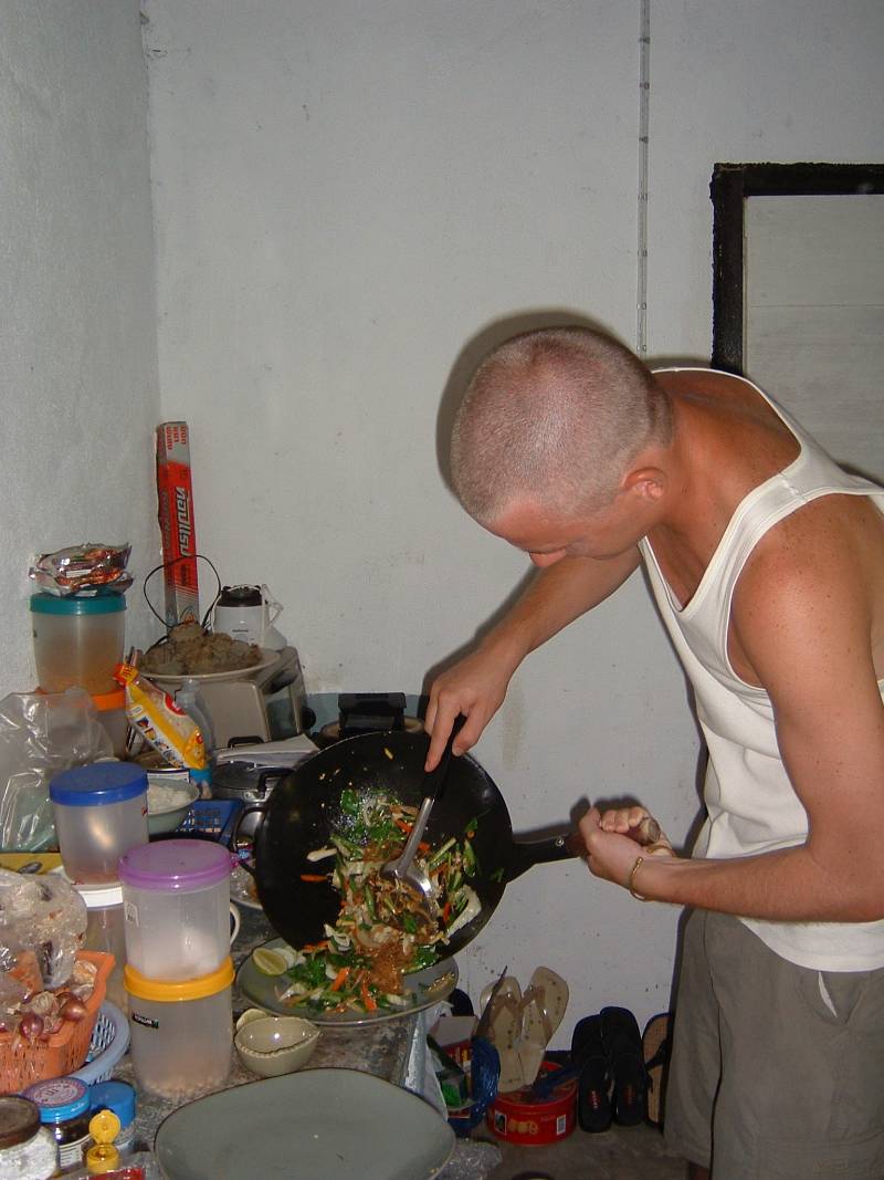 travel writing assignment in Thailand